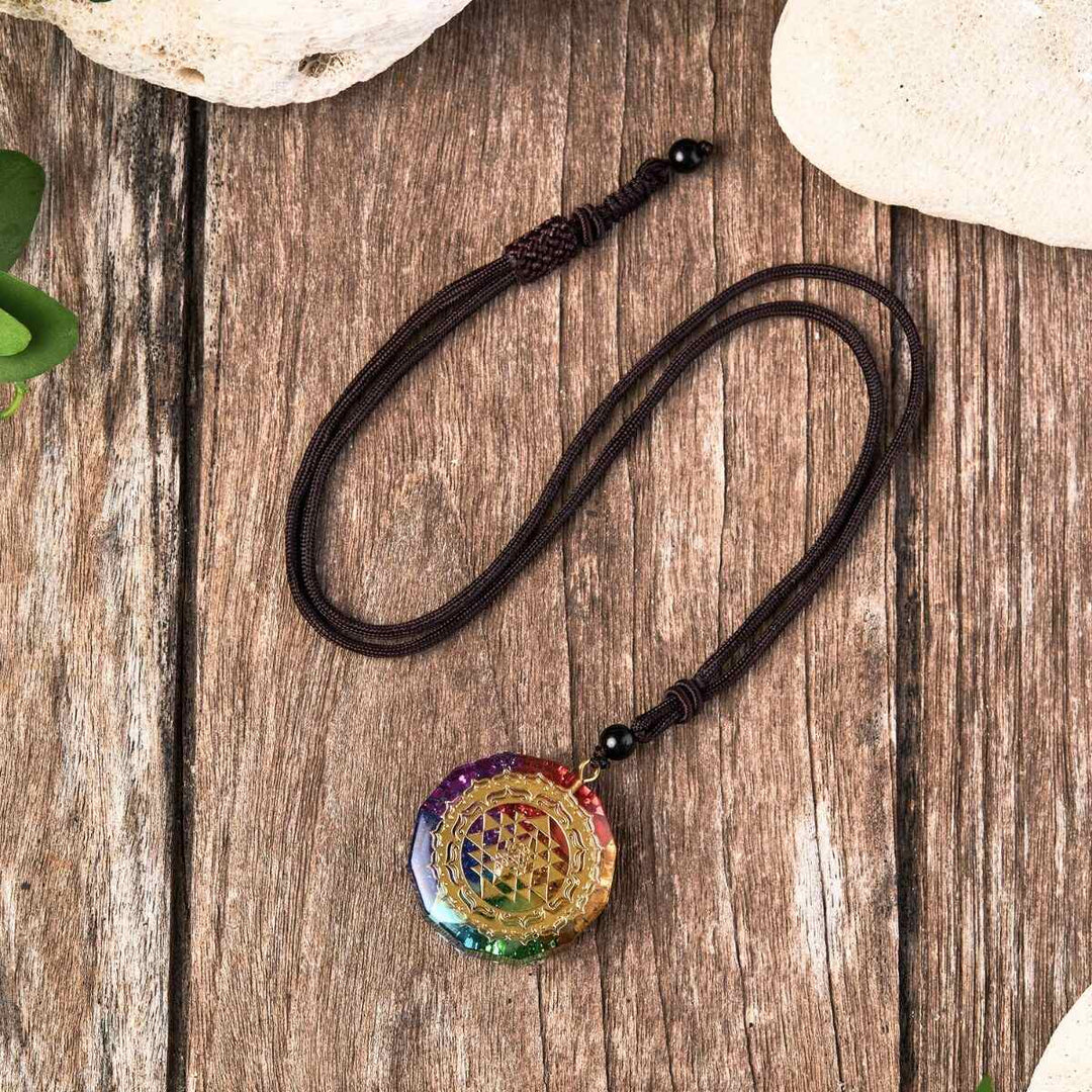 7 Chakra Orgonit Anhänger Halskette - Schutz & Balance - Necklace - TaoTempel