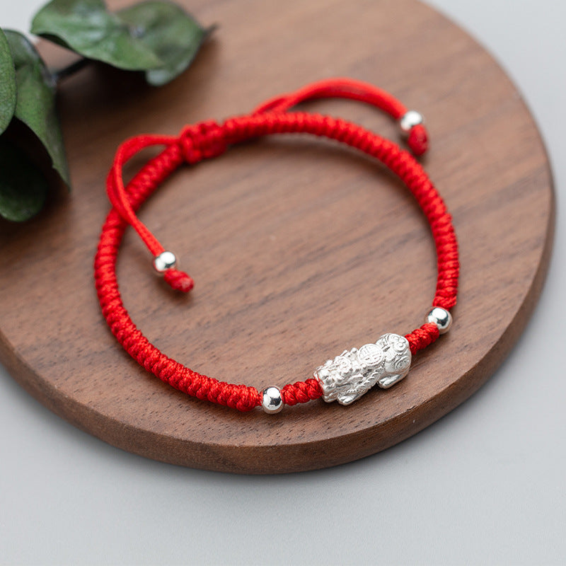🎁 Rotes Schnurarmband mit silbernen Pixiu - Glück anziehen - GRATIS - - TaoTempel