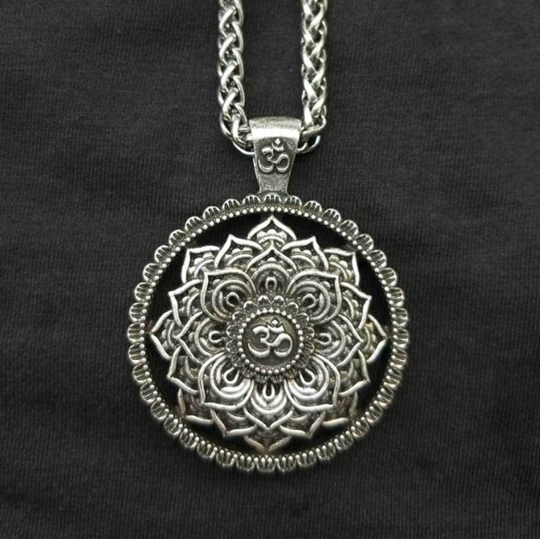 Om Lotus Mandala Halskette - Für Balance - Necklace - TaoTempel