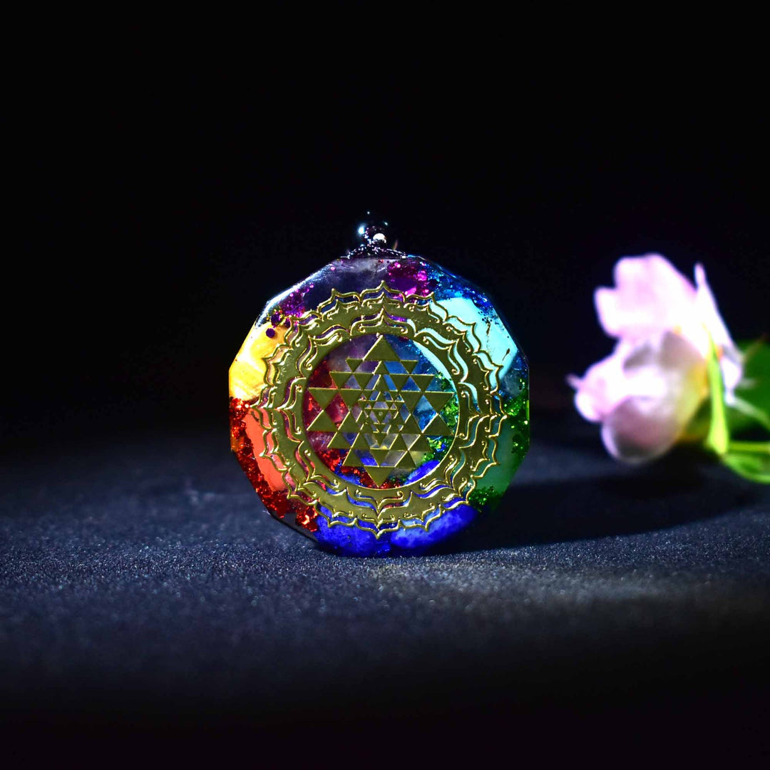 7 Chakra Orgonit Anhänger Halskette - Schutz & Balance - Necklace - TaoTempel