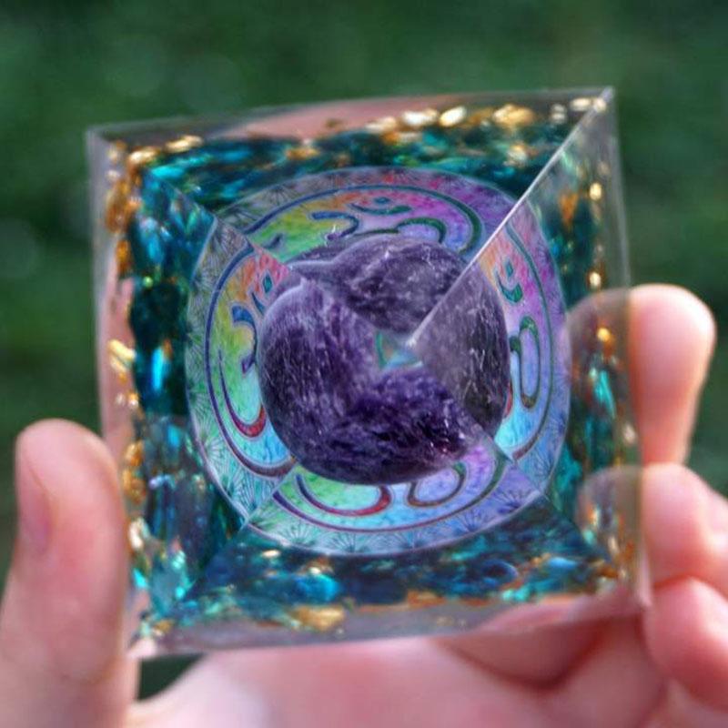 Amethyst Orgonit Pyramide - Orgon Energie Generator - Home Decor - TaoTempel