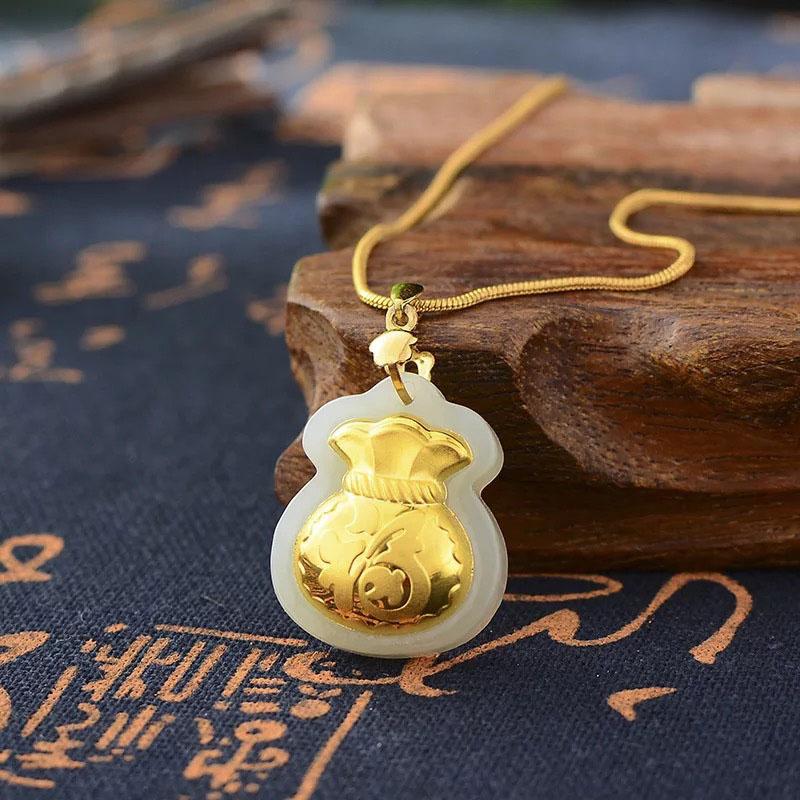 Hetische Jade-Anhänger-Halskette mit Geldbeutel für Reichtum & Glück - Necklace - TaoTempel